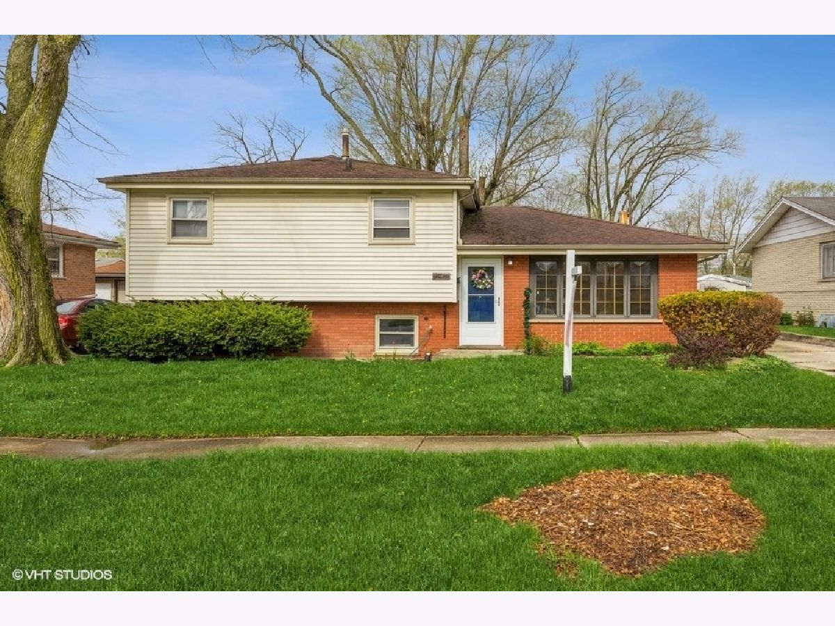 Homes Sold Lincoln Highlands Chicago Heights Illinois, 1220 Barbara