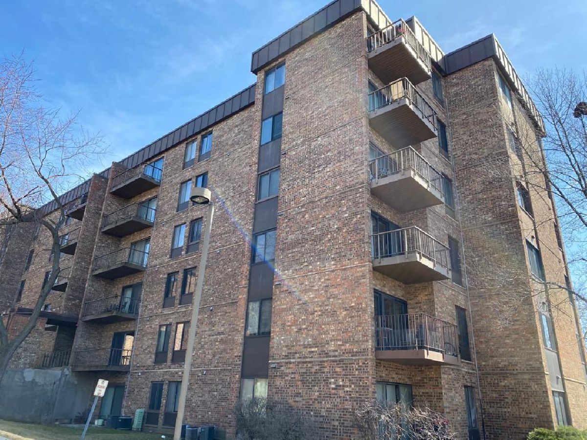 Condominiums Rented Walnut Creek Lisle Illinois, 425 Walnut Creek
