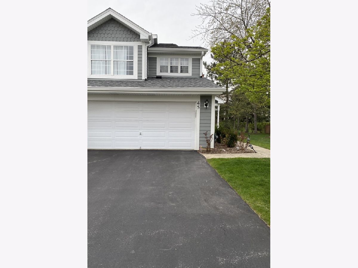 Townhomes & Homes Sold Sarahs Grove Schaumburg Illinois, 45 White Pine
