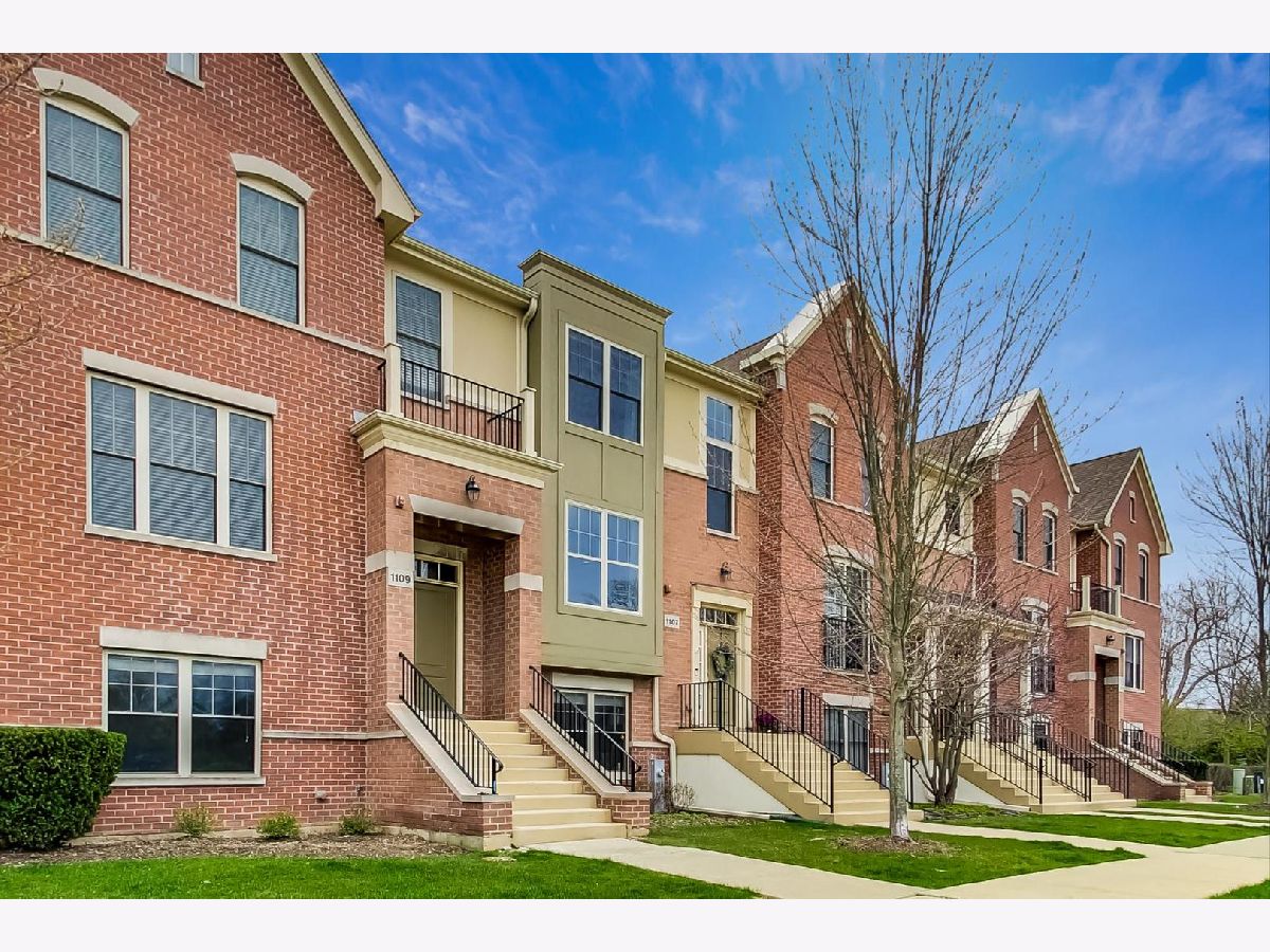 Condos & Townhomes Sold Port Clinton Row Homes Vernon Hills Illinois, 1107 Port Clinton