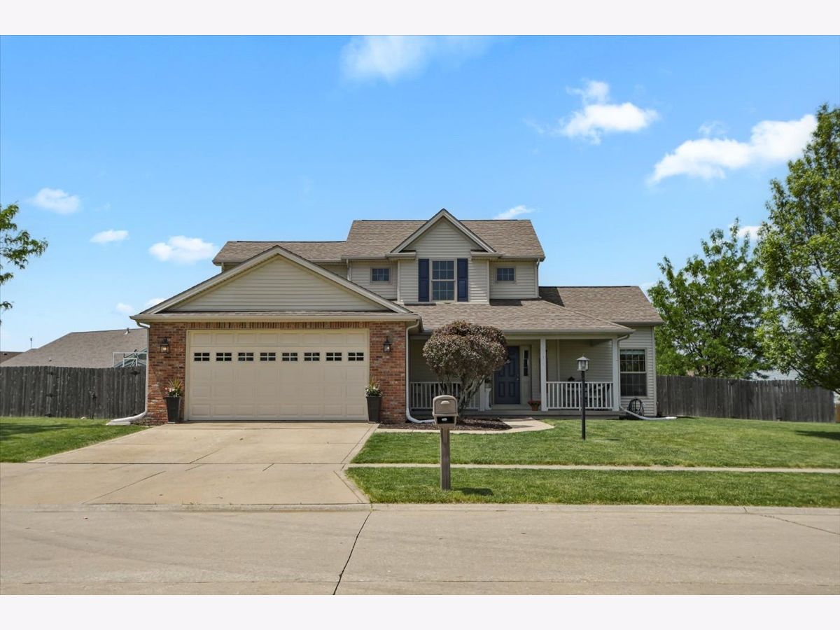 Homes & Condos & Townhomes Sold Heritage Fisher Illinois, 504 Sangamon
