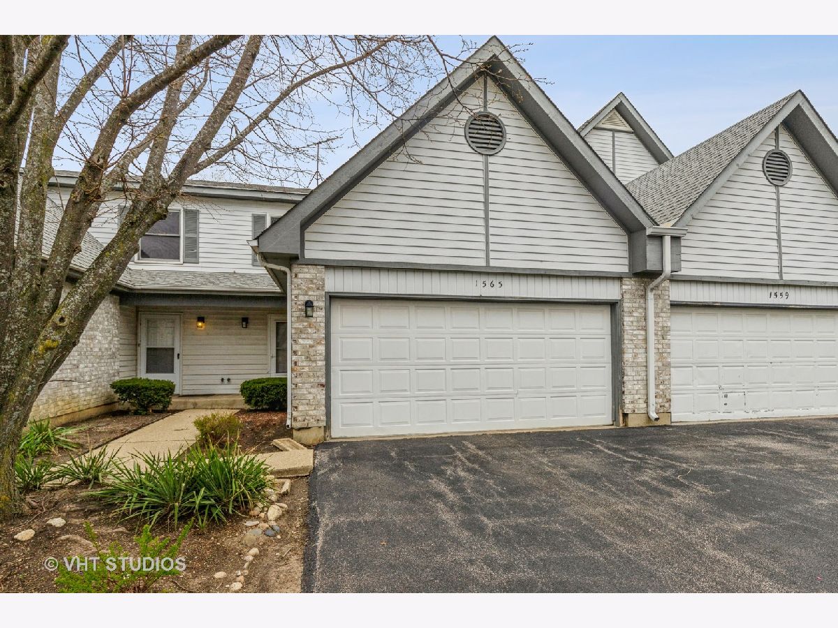 Homes & Townhomes Sold The Pines Gurnee Illinois, 1565 Cedarwood