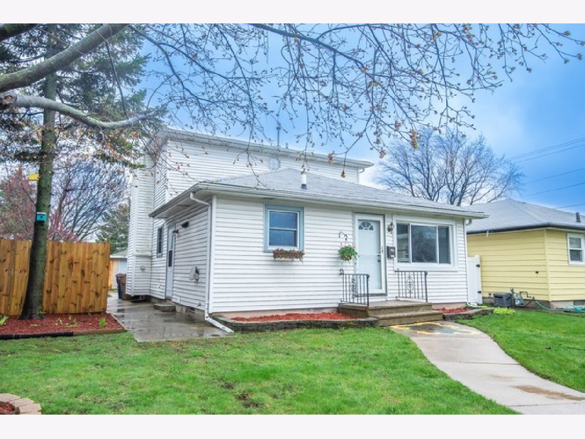  Sold Kenosha Wisconsin, 1827 27th