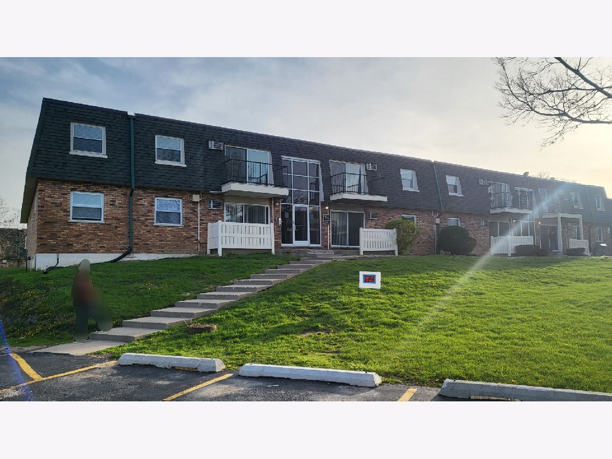 Condominiums Rented Green Oaks Palos Hills Illinois, 9958 84th