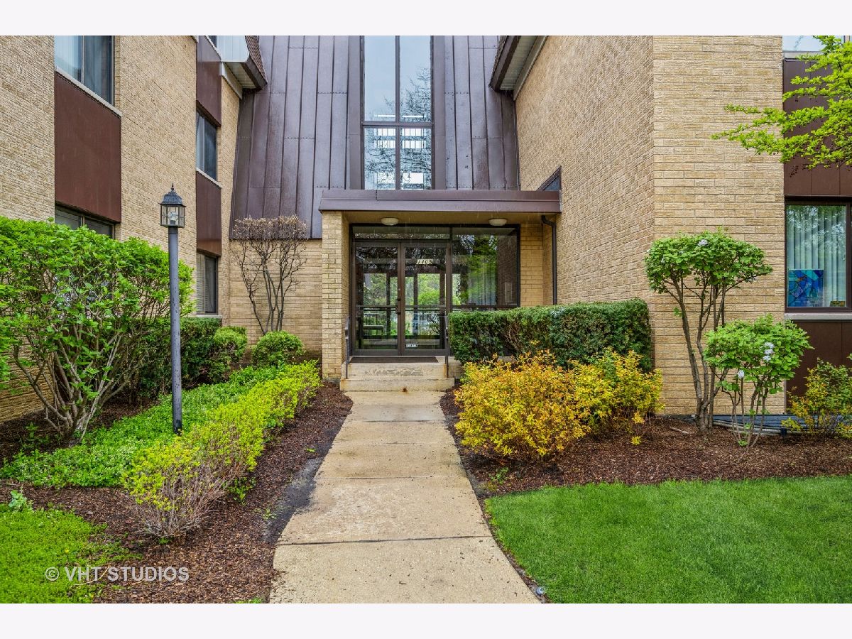 Condominiums Sold Mill Orchard Naperville Illinois, 1105 Mill