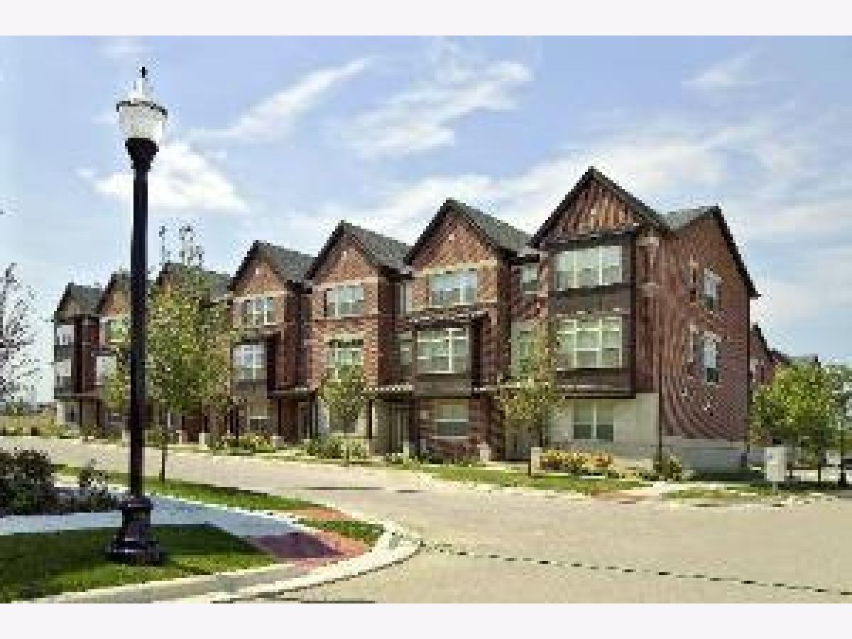 Townhomes Sold Aspen Pointe Vernon Hills Illinois, 275 Aspen Pointe
