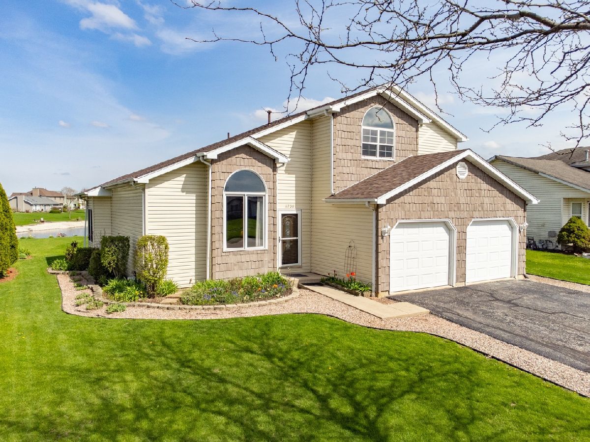Homes Sold Autumn Lake Estates Joliet Illinois, 1708 Addleman