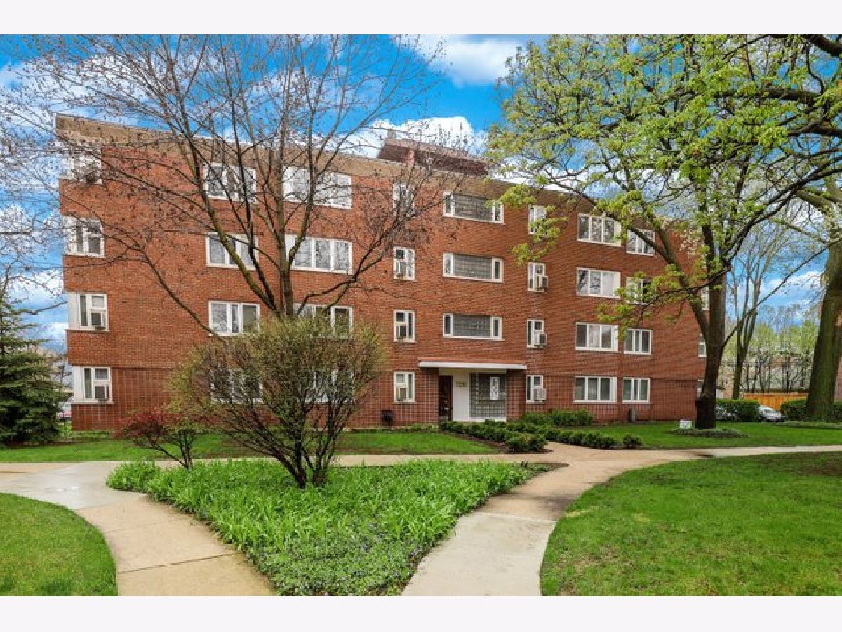 Condominiums Sold River Forest Garden River Forest Illinois, 7210 Oak