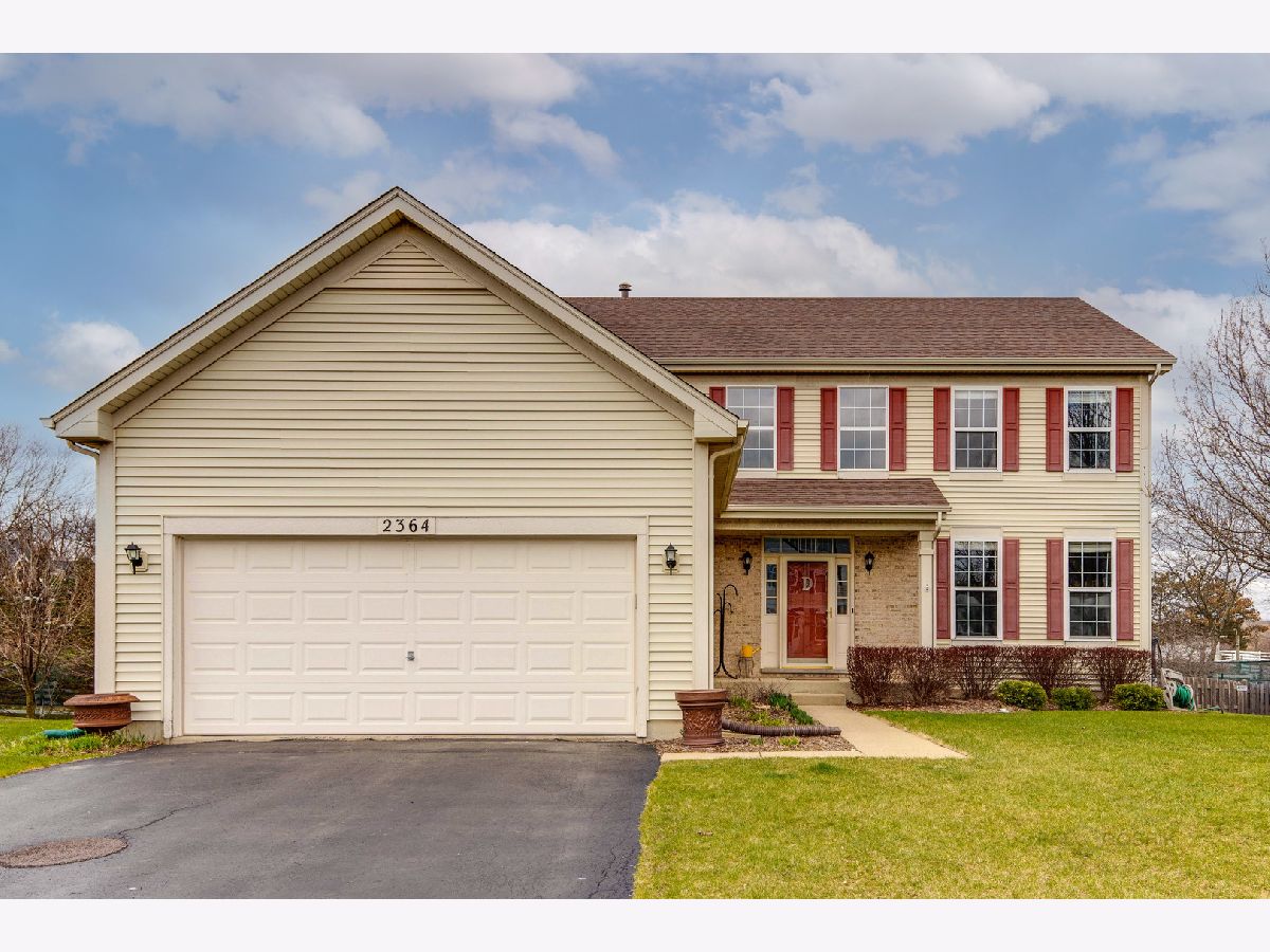 Homes & Condos & Townhomes Sold Lakewood Grove Estates Round Lake Illinois, 2364 Arden