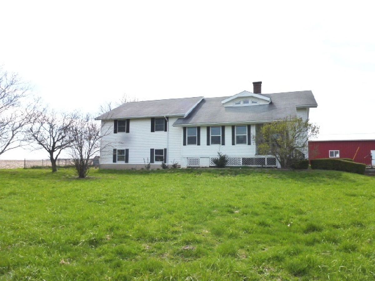  Sold Dewitt Illinois, 12901 Pine
