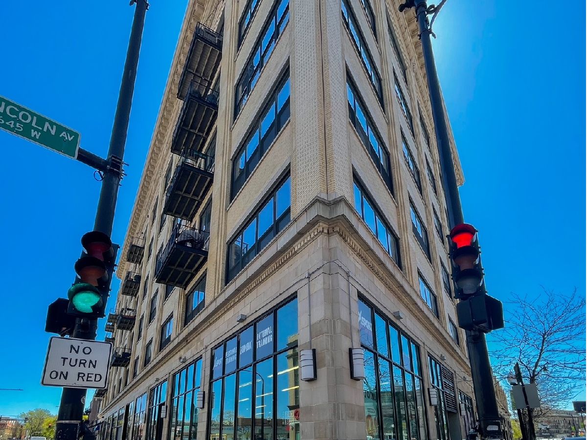 Condominiums Rented Tower Lofts Chicago Illinois, 1601 School