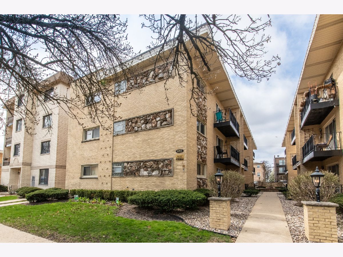 Condominiums Sold Friendly Village Chicago Illinois