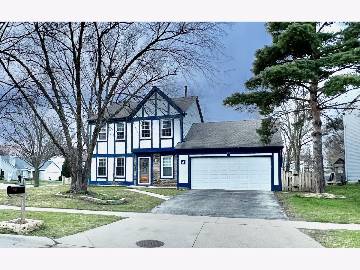 Homes & Condos & Townhomes Rented Cambridge West Mundelein Illinois, 50 Windsor