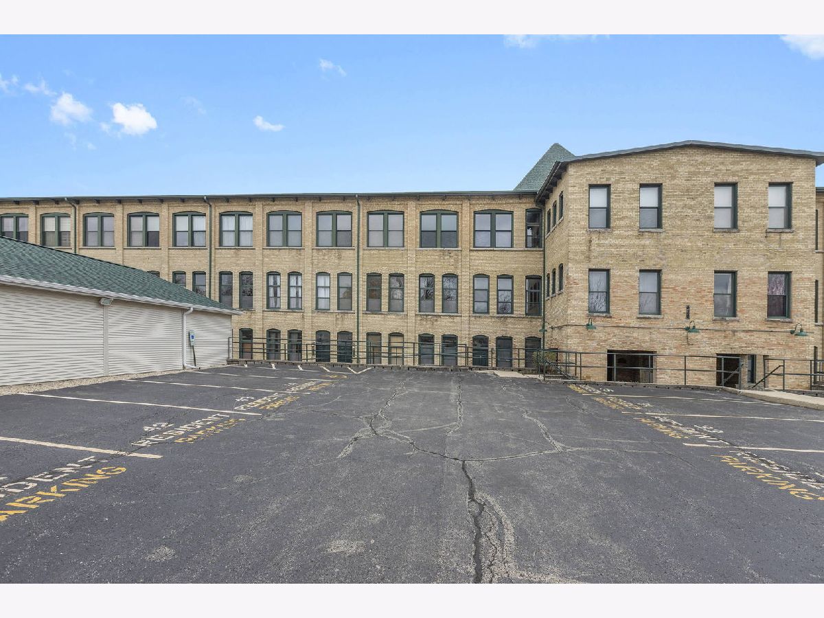 Townhomes Rented Shoe Factory Lofts Elgin Illinois, 632 Congdon