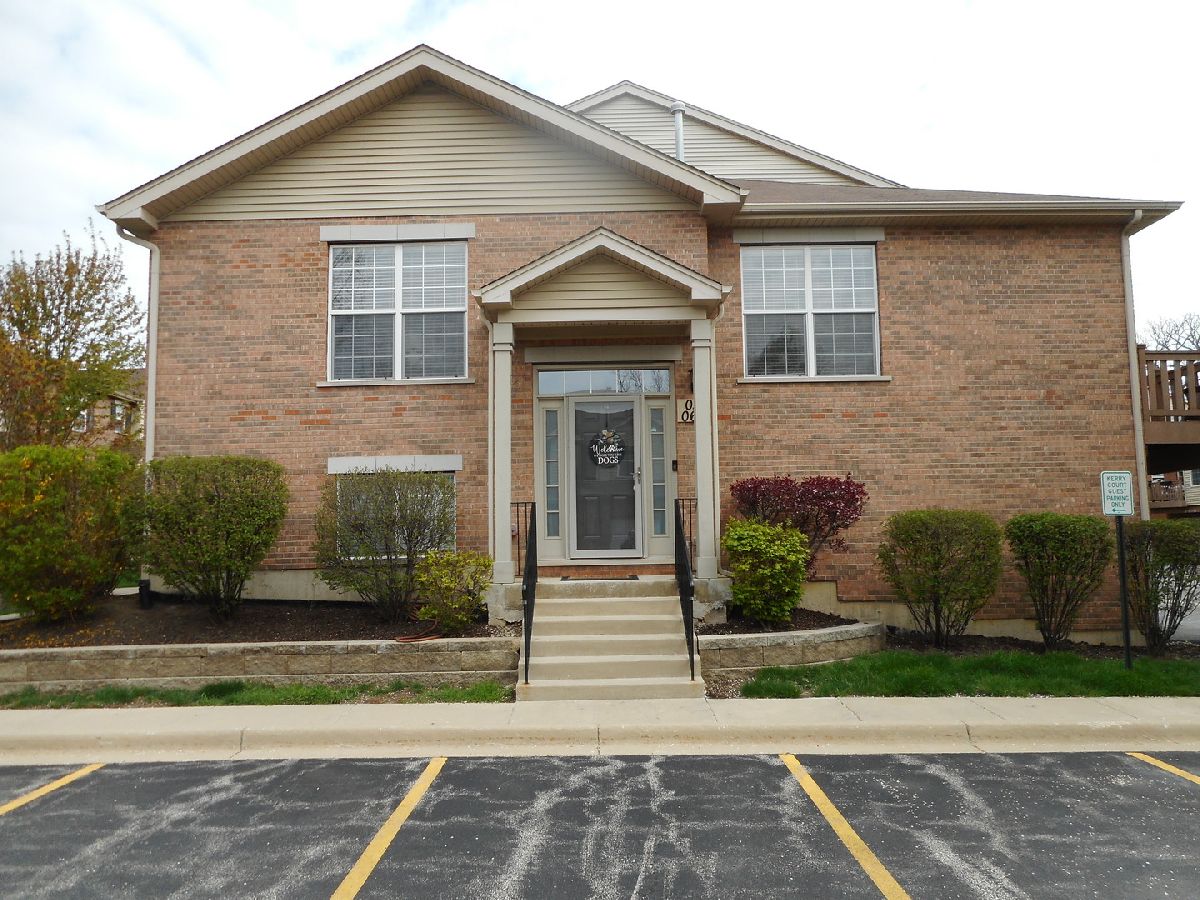 Townhomes & Condos Sold Lee Station Winfield Illinois, 0S064 Kerry