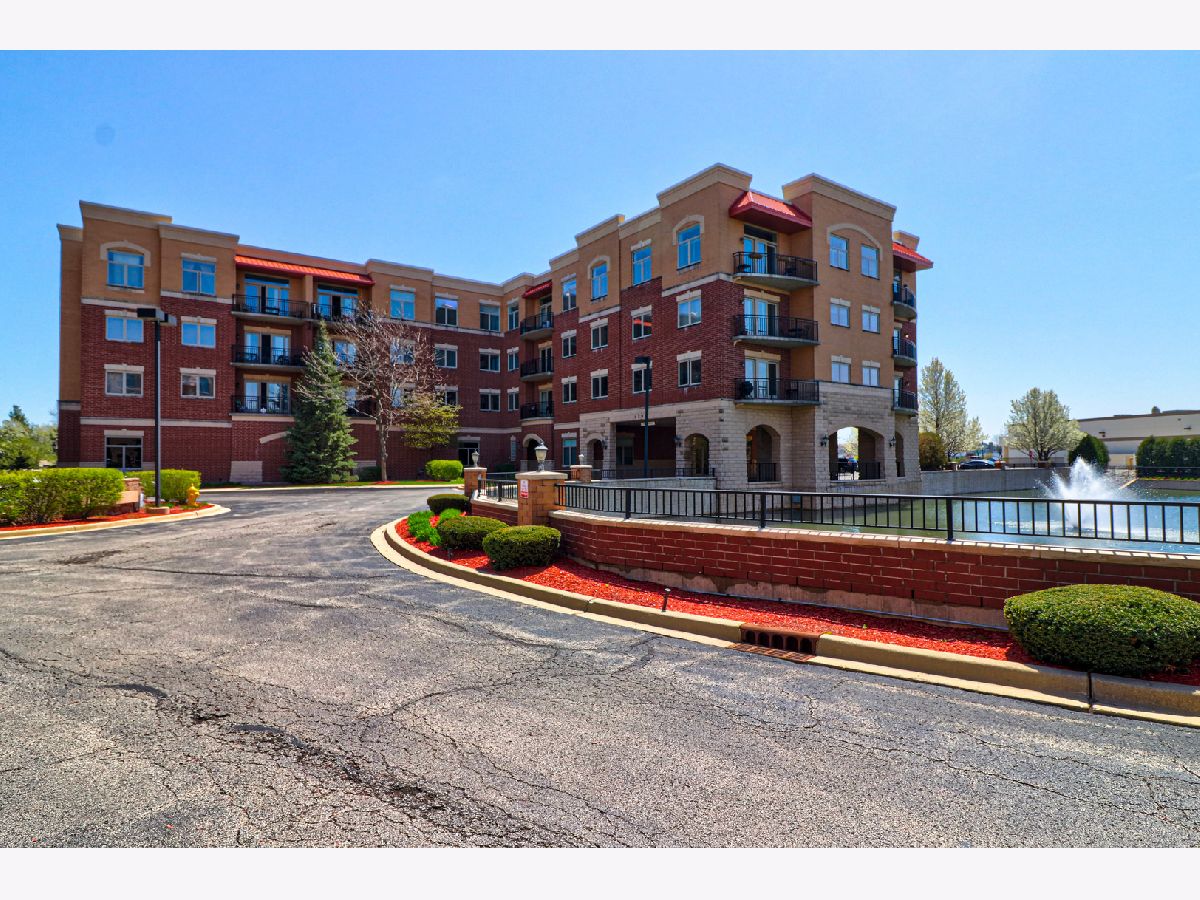 Condominiums Sold Venetian Pointe Addison Illinois, 1200 Foxdale