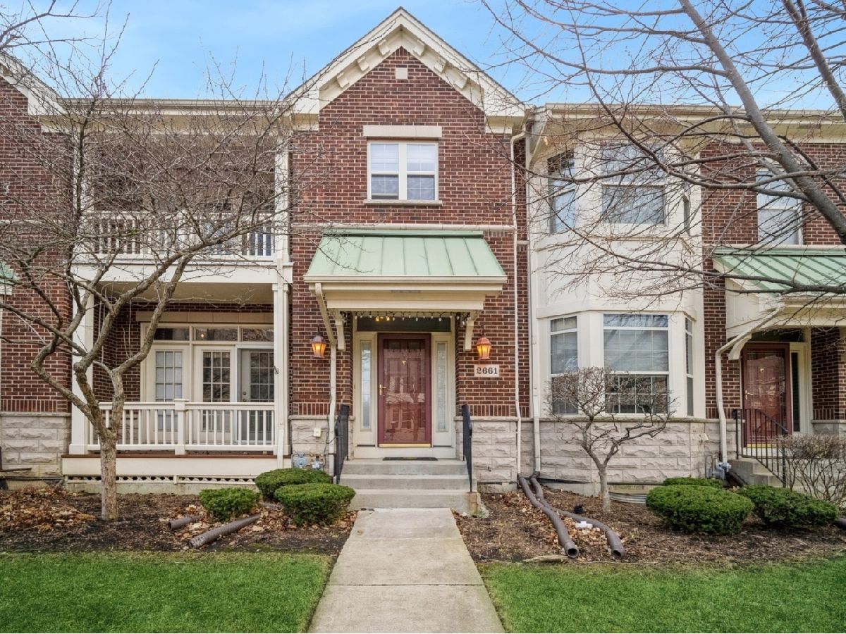 Townhomes & Homes Sold Cambridge At The Glen Glenview Illinois, 2661 Goldenrod
