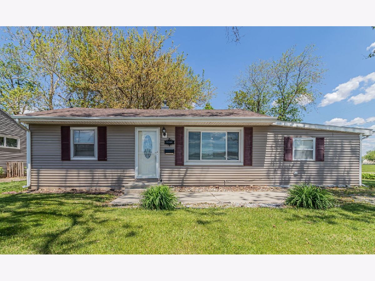 Homes Sold Burkes Tuscola Illinois, 916 Daggy