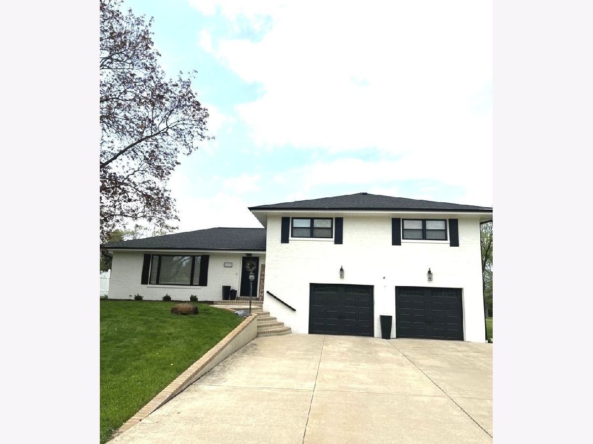 Homes Sold Congress Knolls Lombard Illinois, 1S712 Vista