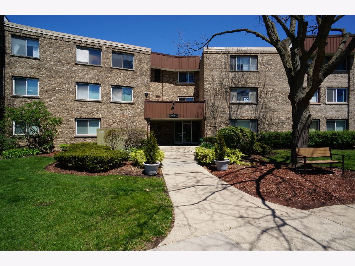 Condominiums Sold Brookwood Rolling Meadows Illinois, 2650 Brookwood Way