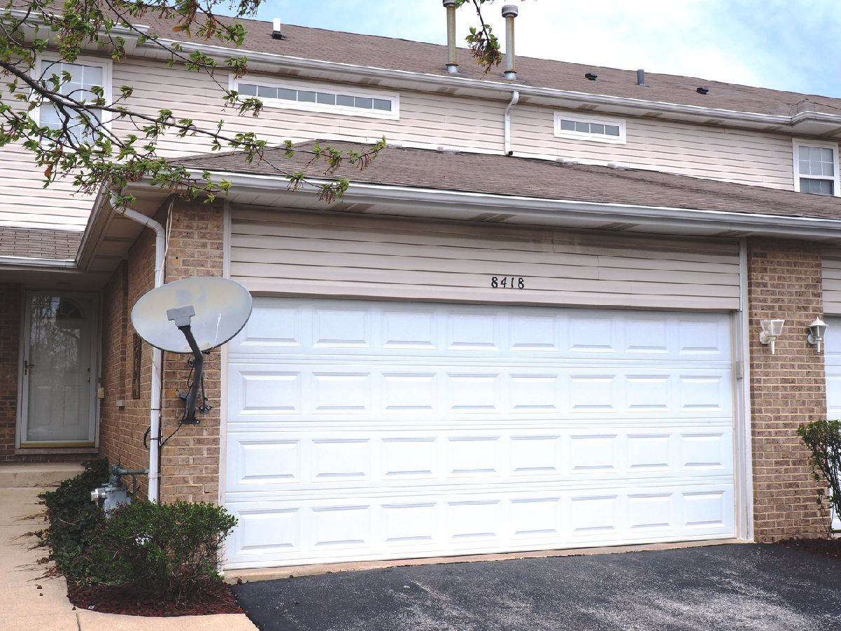 Townhomes & Homes Sold Townpointe Tinley Park Illinois, 8418 Stratford