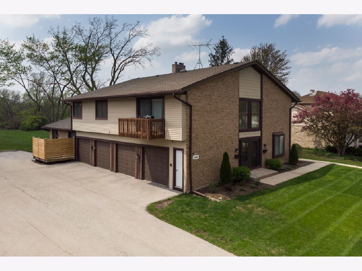 Condos & Townhomes Sold Portsmouth Darien Illinois, 8230 Portsmouth