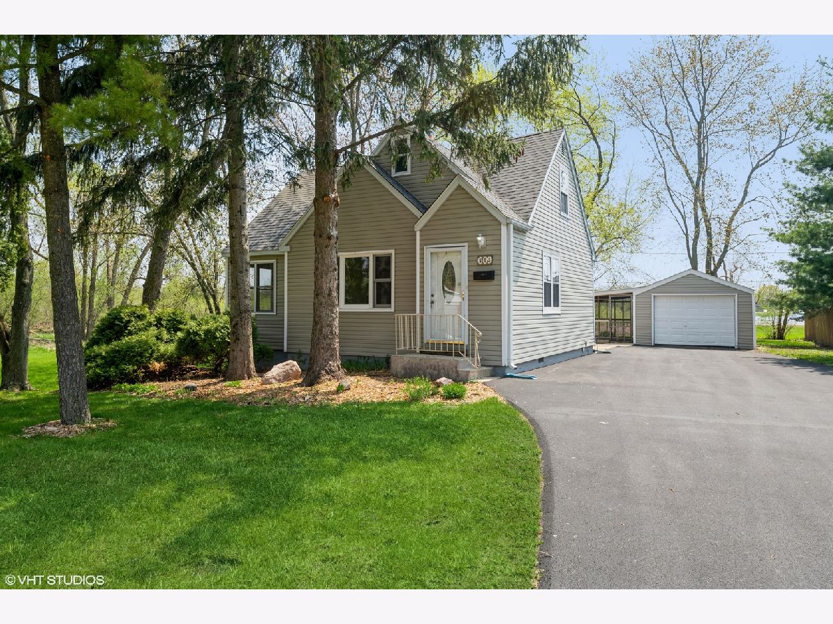 Homes Sold Indian Hills Round Lake Heights Illinois, 609 Warrior