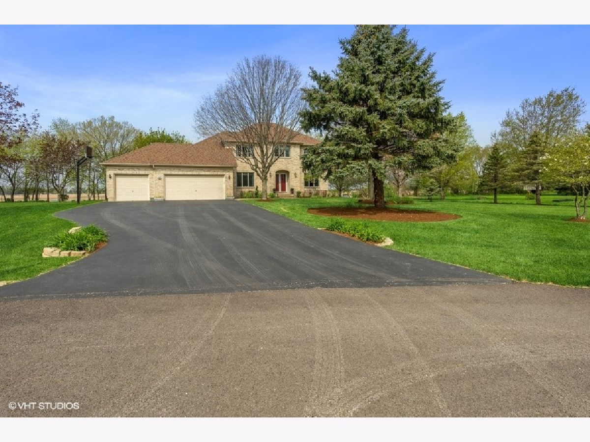 Homes Sold Silver Glen Meadows Campton Hills Illinois, 7N320 Red Barn