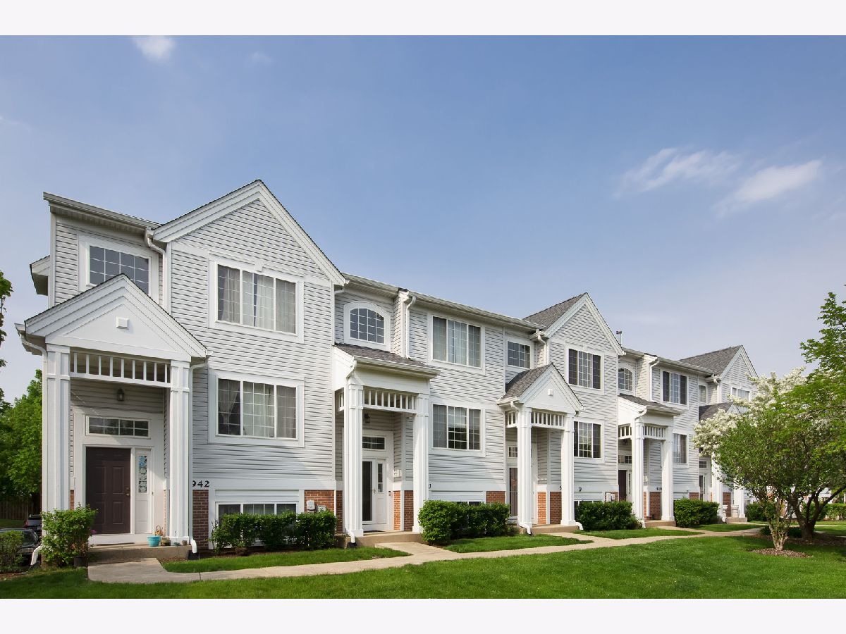 Townhomes Sold Arbor Club Elk Grove Village Illinois, 938 Mayfair