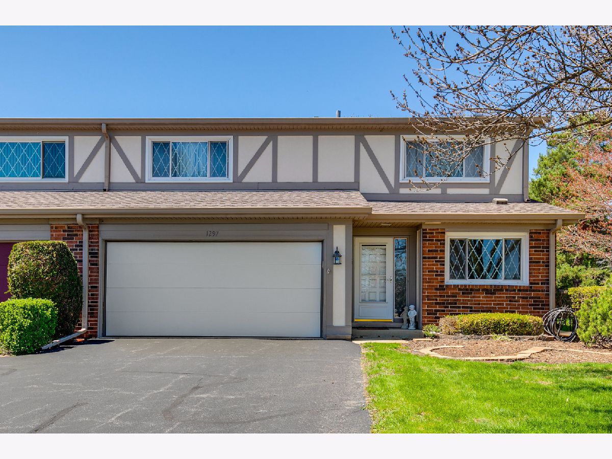 Townhomes & Condos Sold Libertyville Ridge Libertyville Illinois, 1297 Briarwood