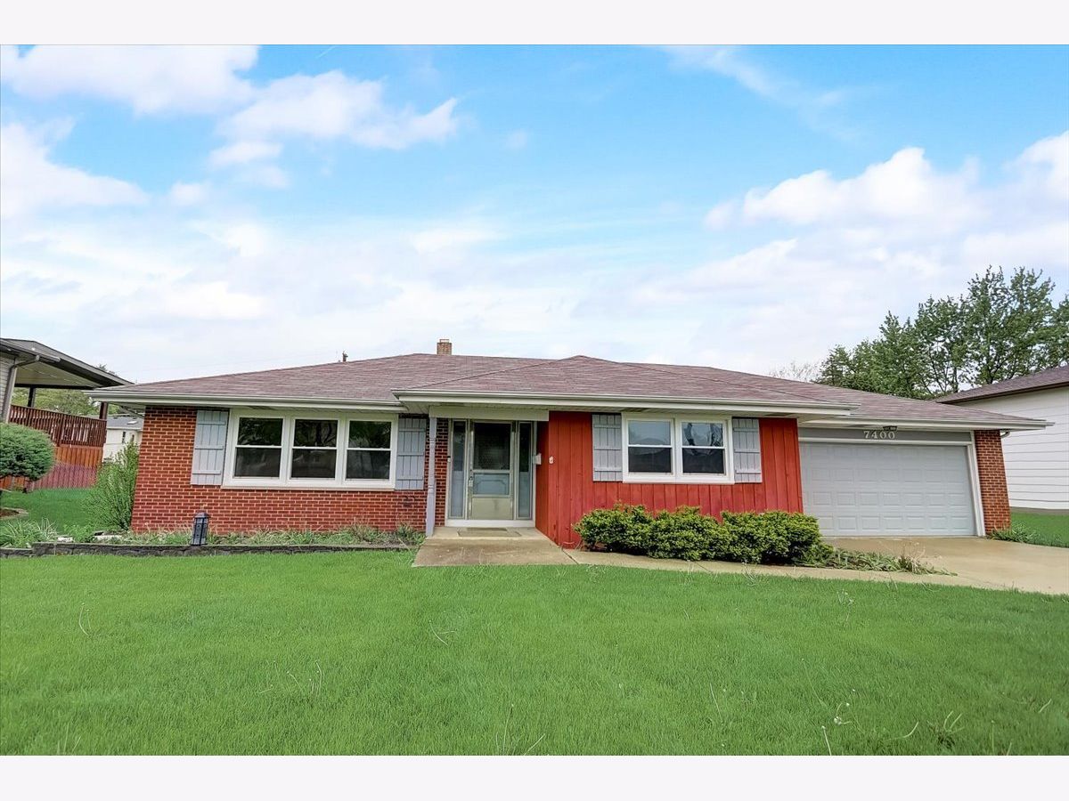Homes Sold Woodland Heights Hanover Park Illinois, 7400 Gladiola