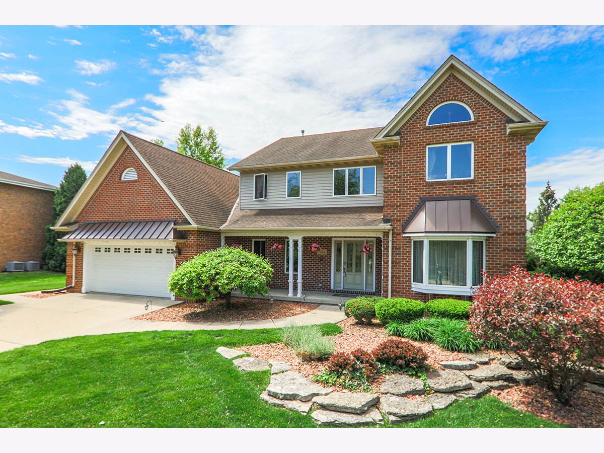 Homes Sold Wildwood Club Estates New Lenox Illinois, 504 Beech