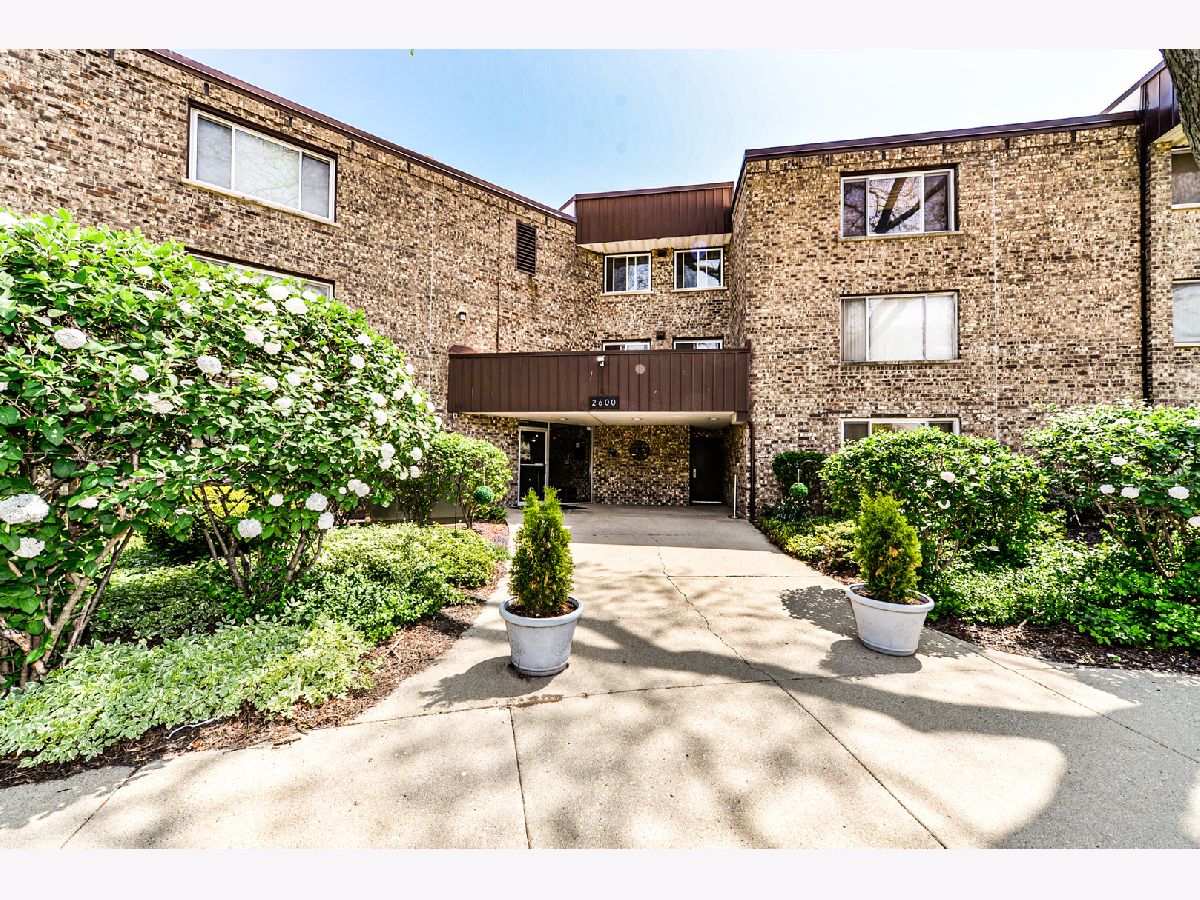 Condominiums Sold Brookwood Rolling Meadows Illinois, 2600 Brookwood Way