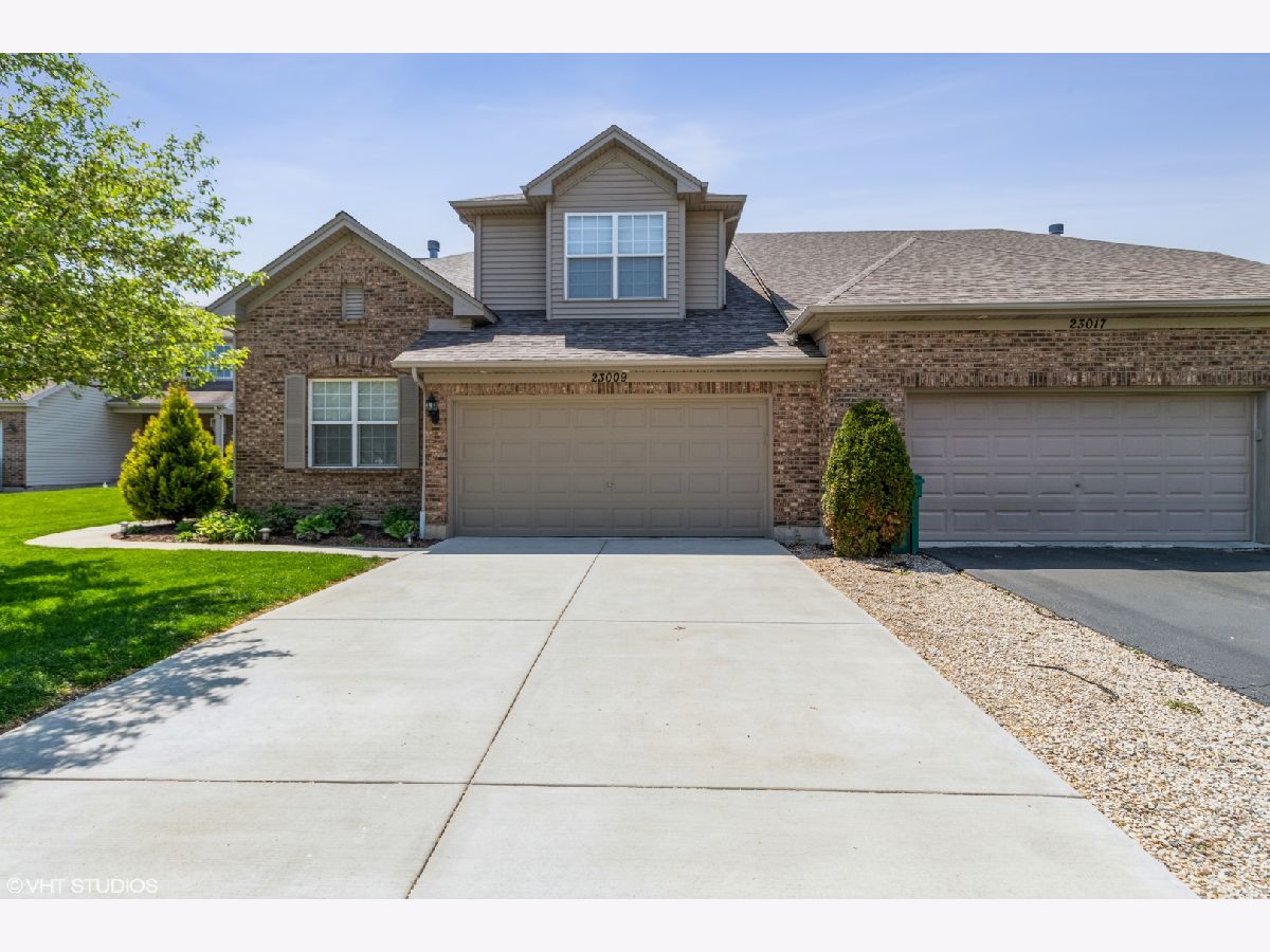 Townhomes & Homes Sold Arbor Creek Plainfield Illinois, 23009 Redwing