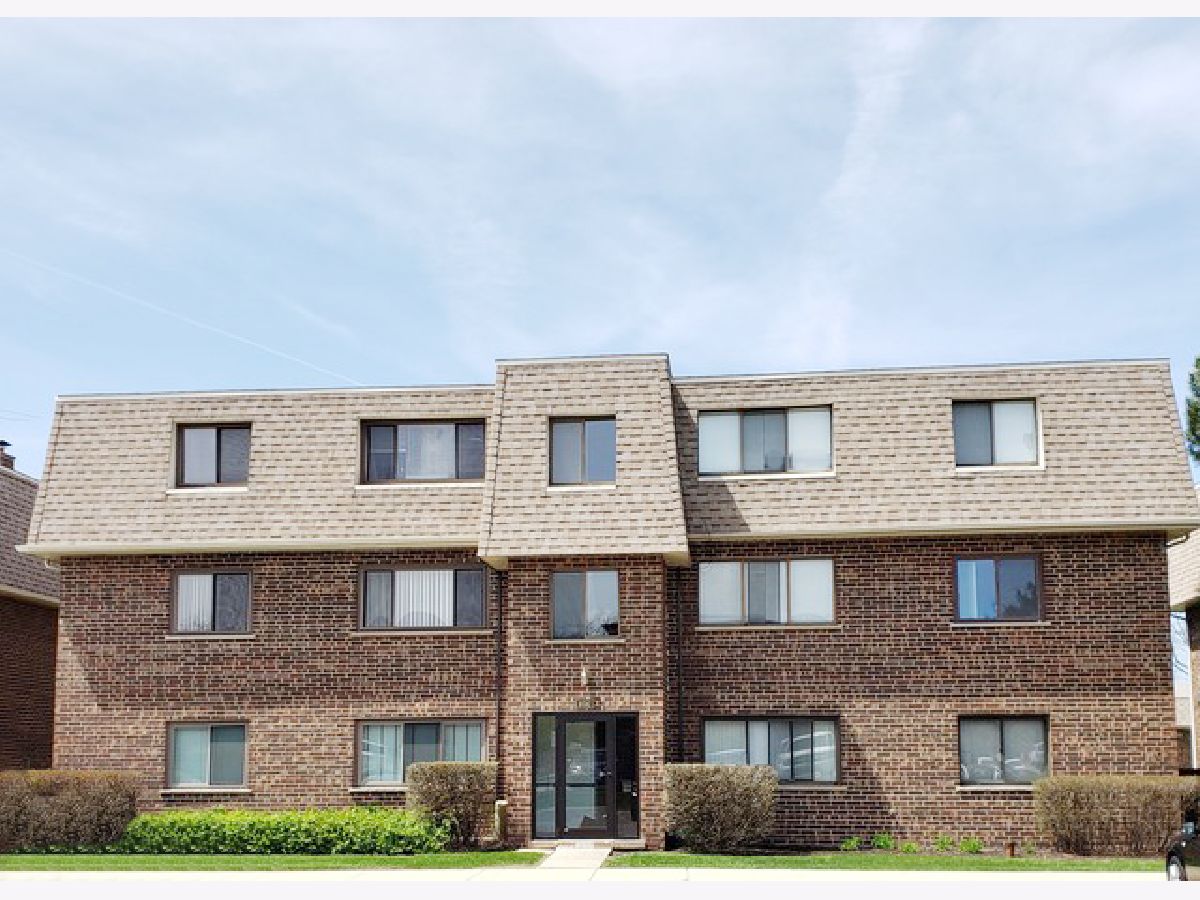 Condominiums Sold Long Valley Palatine Illinois, 1424 Carol