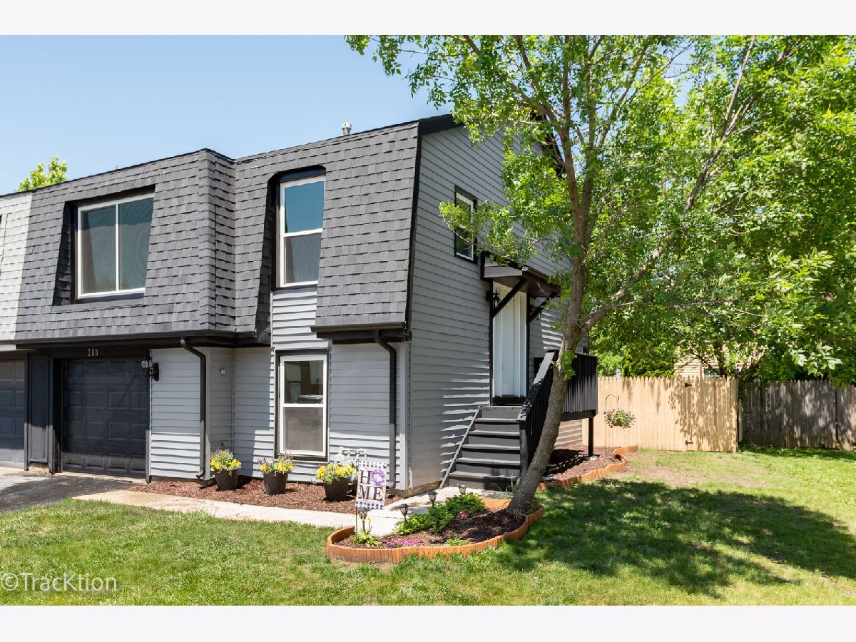 Townhomes Sold Country Manor Bolingbrook Illinois, 310 Walnut