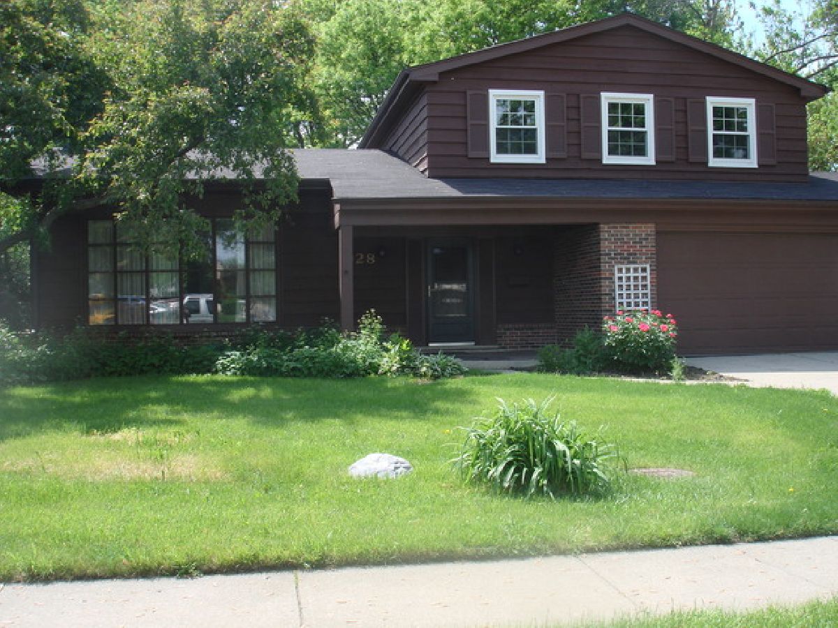 Homes Rented Reseda Palatine Illinois, 928 Rohlwing