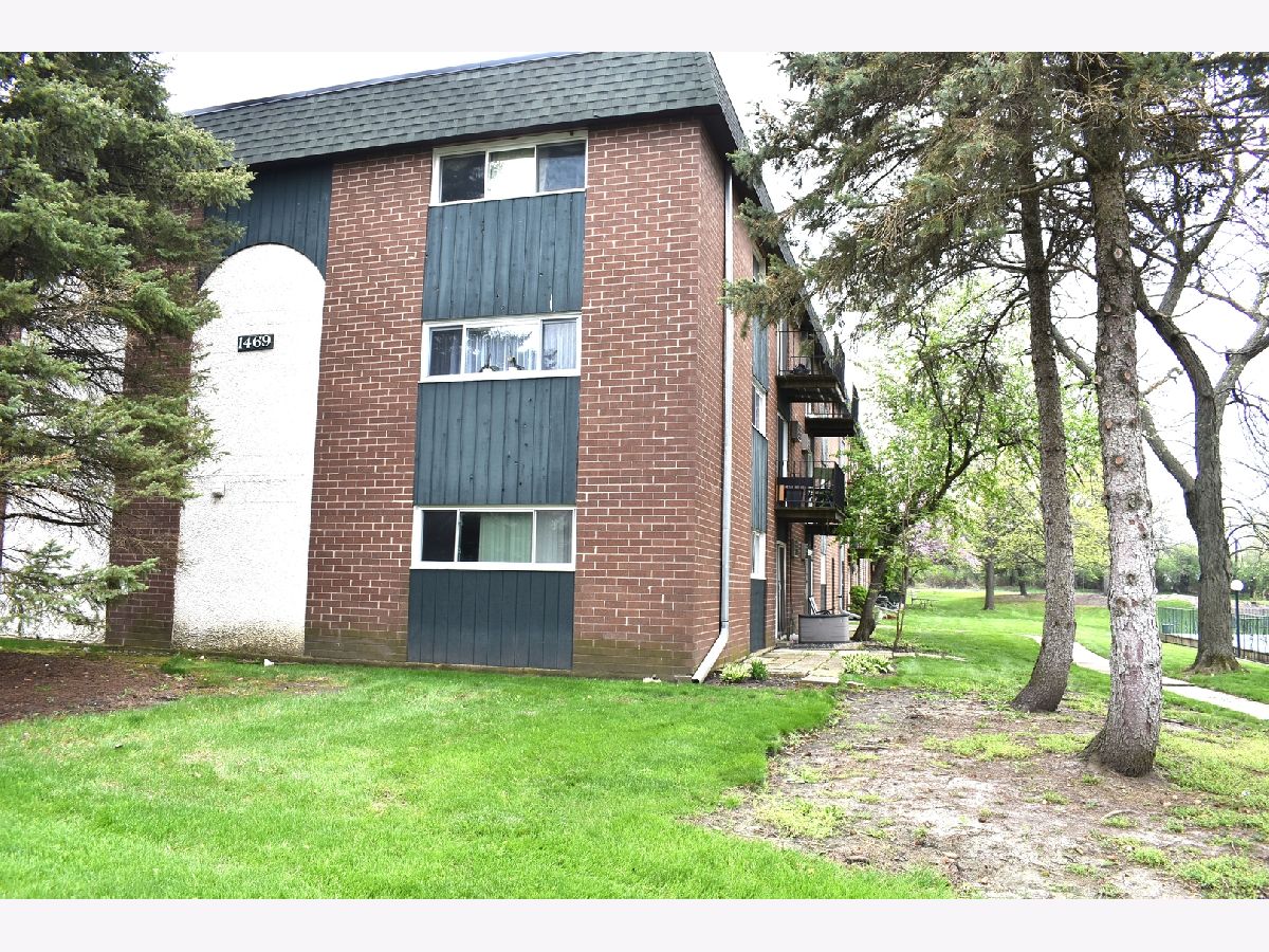 Condominiums Rented Medinah Terrace Itasca Illinois, 1469 Irving Park