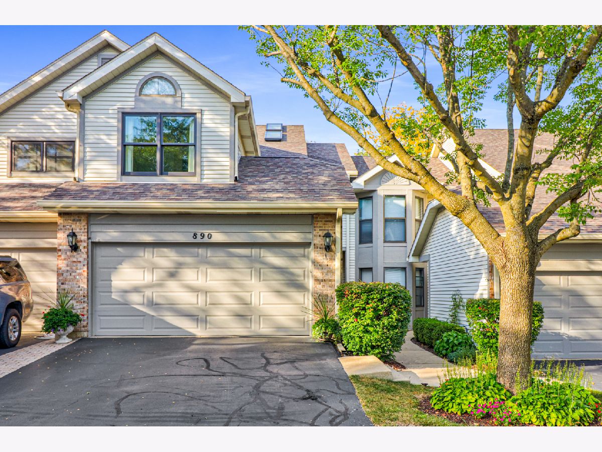 Townhomes Sold Auburn Woods Palatine Illinois, 890 Auburn Woods