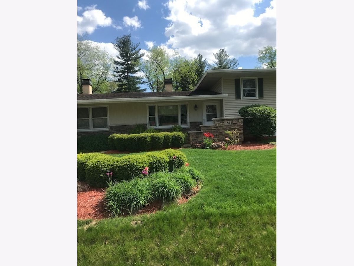 Homes Sold Orchard Acres Crystal Lake Illinois, 4811 Strong