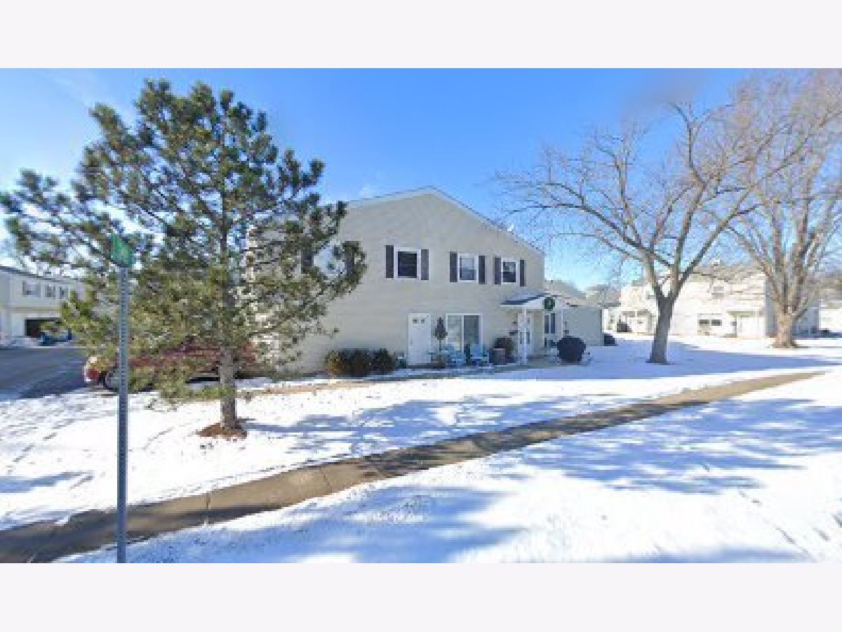 Homes & Condos & Townhomes Sold Bartlett On The Green Bartlett Illinois, 334 Joan