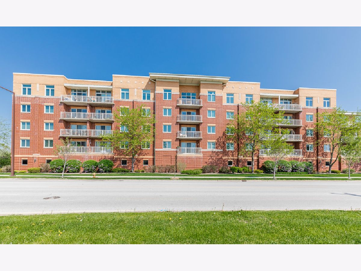 Condominiums Sold Oakview Estates Lombard Illinois, 500 Saint Charles