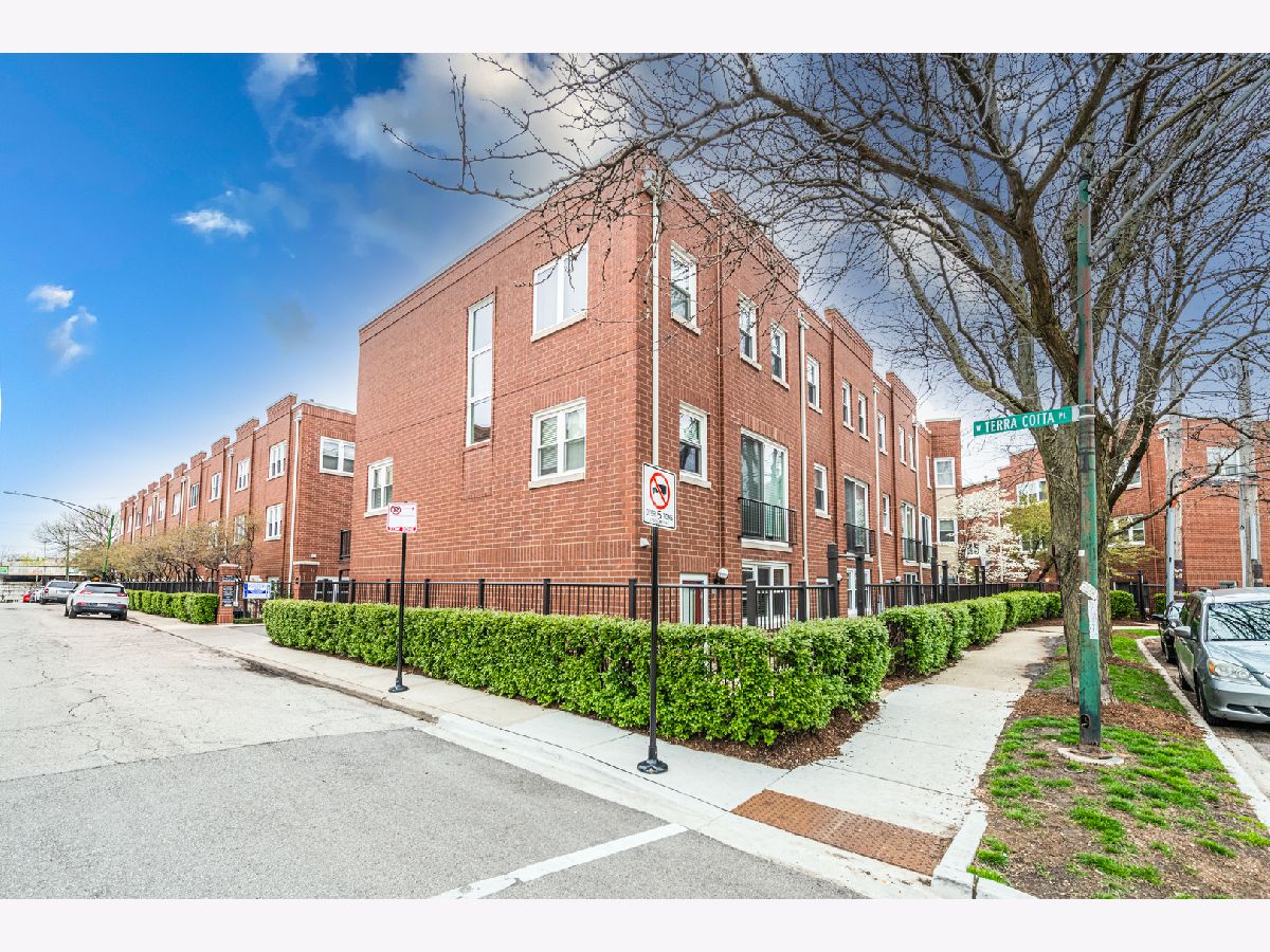 Townhomes Sold Terra Cotta Village Chicago Illinois, 1765 Altgeld