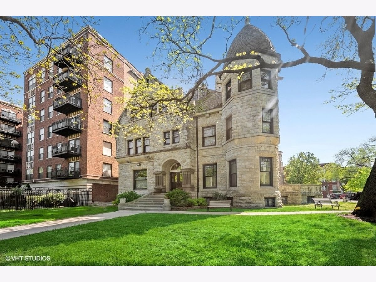 Condominiums Sold Observatory Condominiums Chicago Illinois, 4545 Drexel