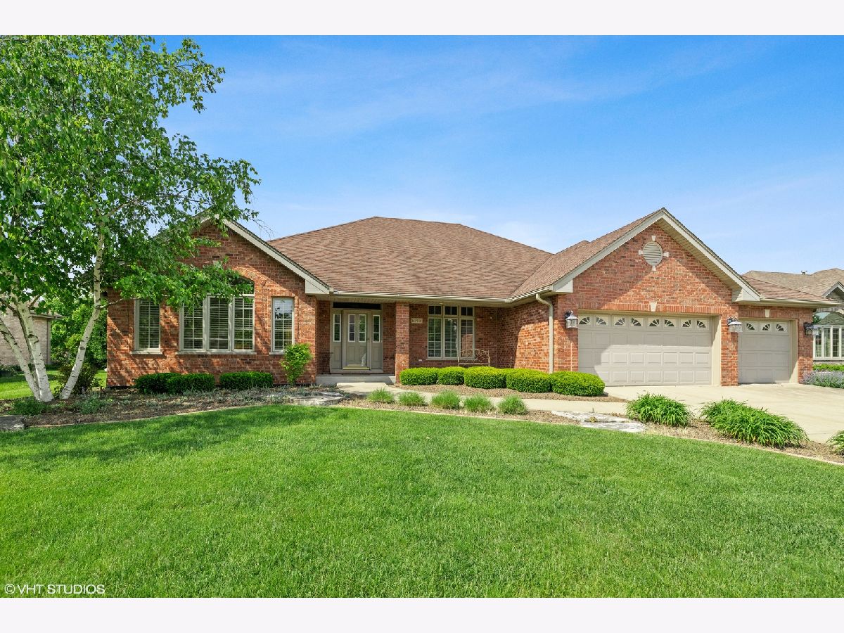 Homes Sold Suttondale Frankfort Illinois, 10510 Shilling
