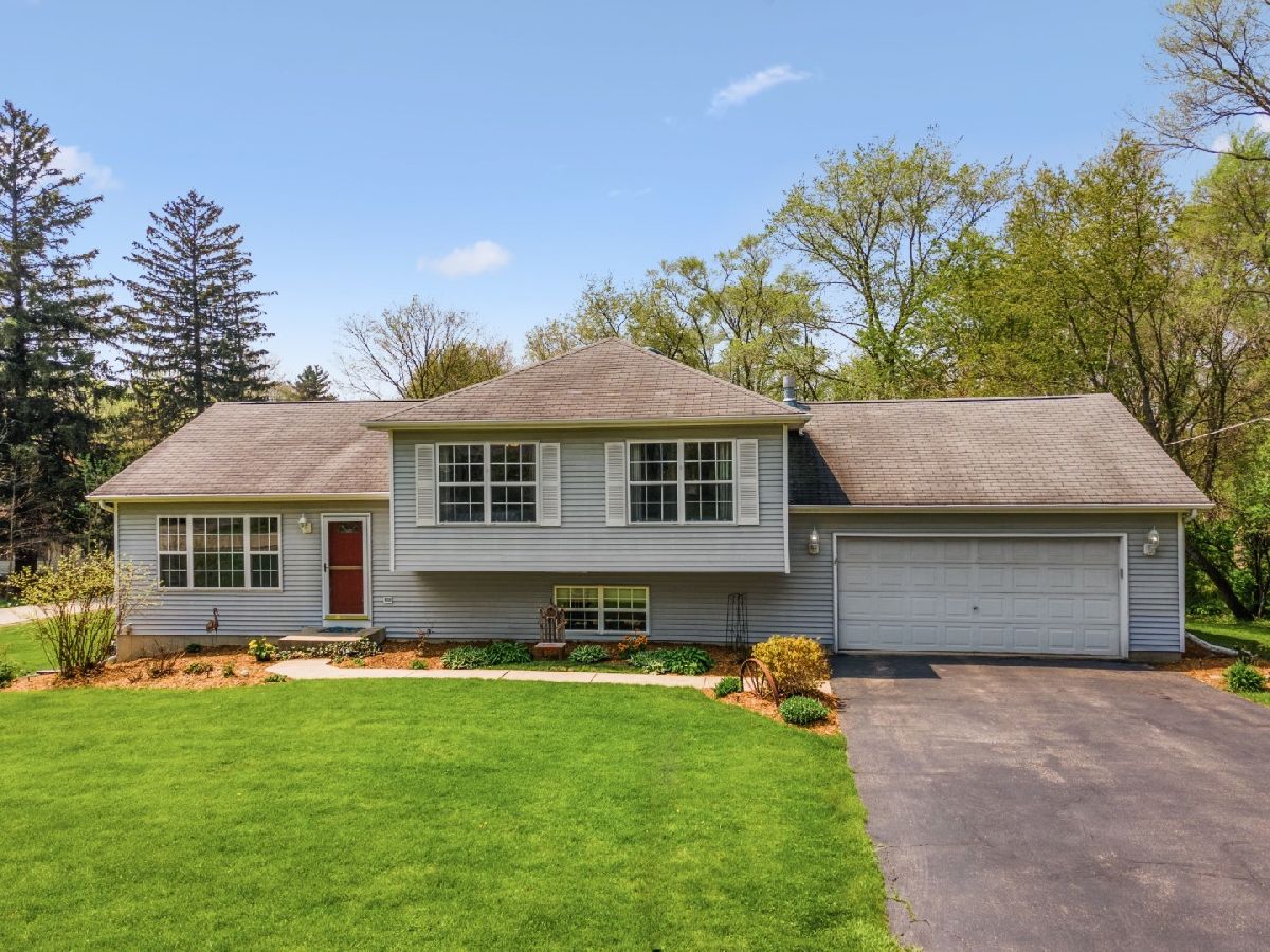 Homes Sold Fox River Estates St Charles Illinois, 6N114 Oakwood