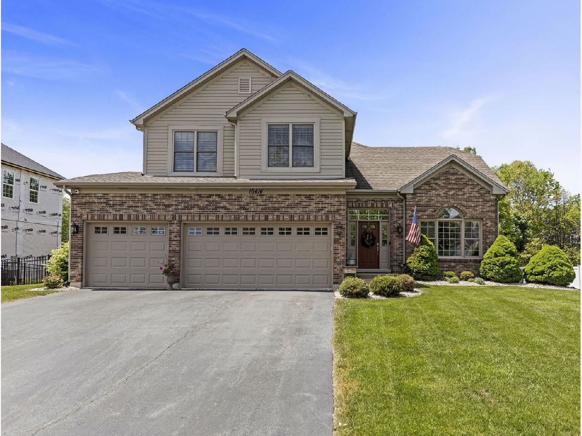 Homes Sold Hidden River Plainfield Illinois, 16414 Hidden River