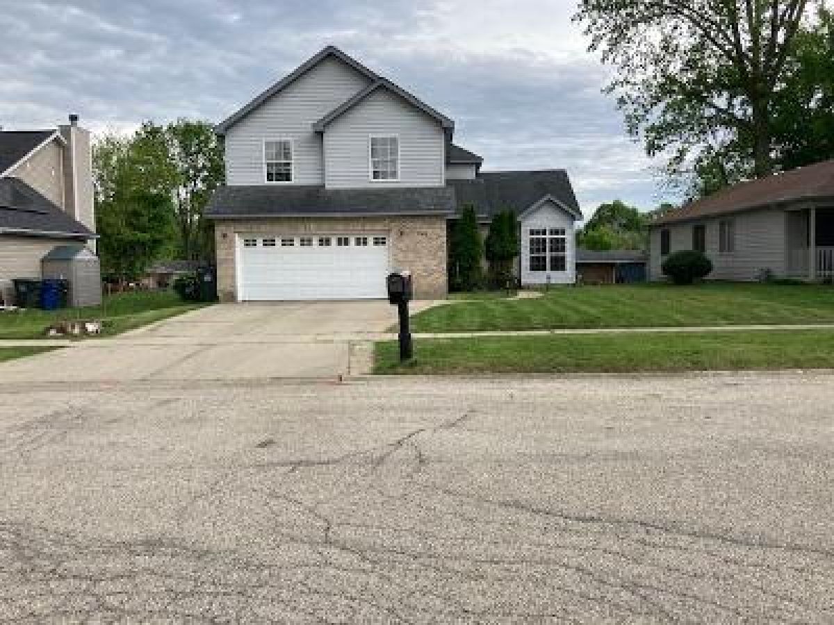 Homes Sold Oak Meadows Carpentersville Illinois, 245 Audrey