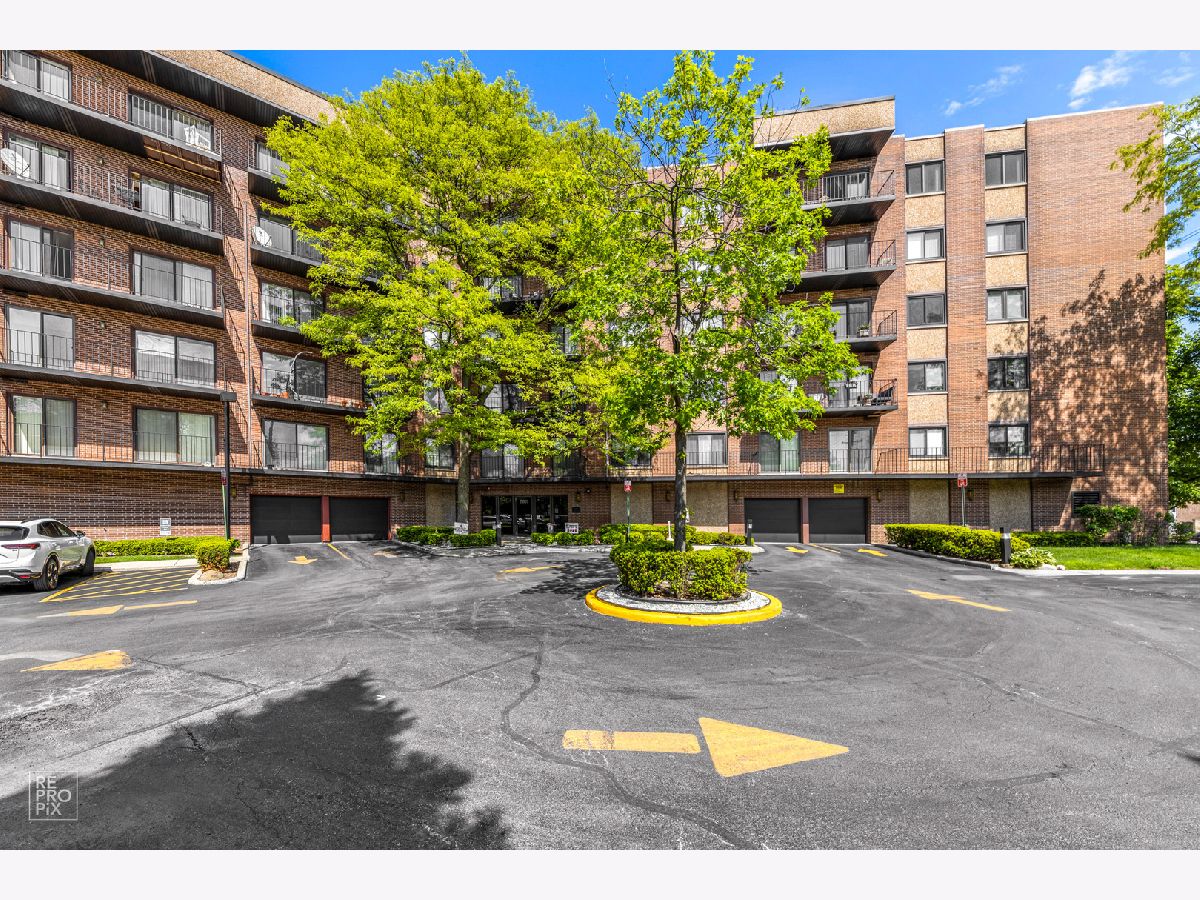 Condominiums Sold Lincoln Tower Skokie Illinois, 7601 Lincoln