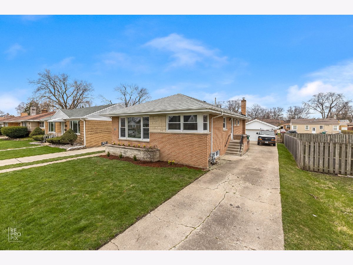 Homes Sold Highridge Westchester Illinois, 1426 Highridge